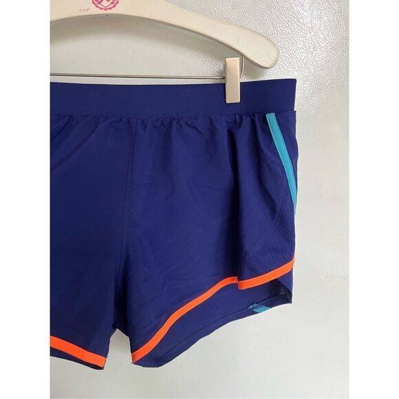 Under Armour Multicolored Shorts Woman’s Size Medium Heatgear - Picture 4 of 9